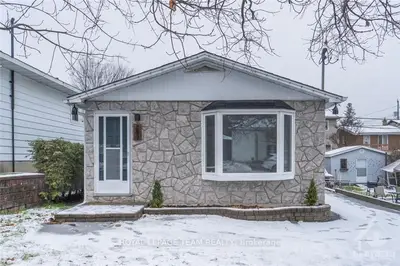289 MONTFORT Street, Vanier and Kingsview Park, ON K1L 5N7
