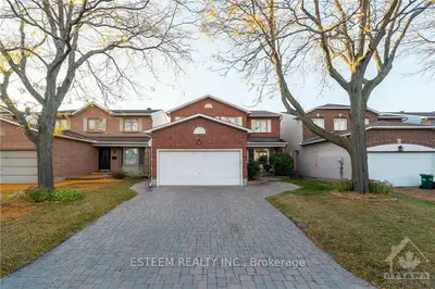 11 DOSSETTER Way, Hunt Club - South Keys and Area, ON K1G 4R8