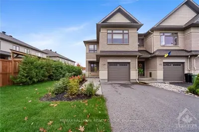 100 Woodhurst Crescent, Stittsville - Munster - Richmond, On K2s 0t4