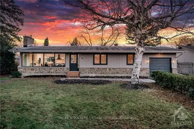 30 Cherrywood Drive, Bells Corners And South To Fallowfield, On K2h 6g7