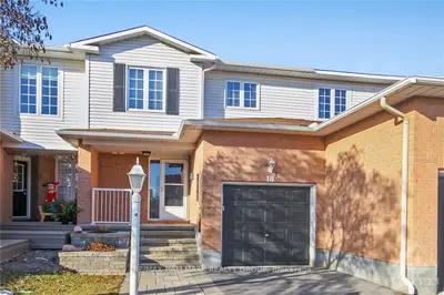 18 WHALINGS Circle, Stittsville - Munster - Richmond, ON K2S 1S4