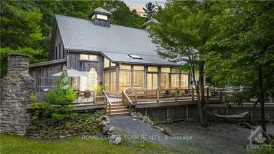 888 Blue Run Lane, Leeds And The Thousand Islands, On K0e 1l0