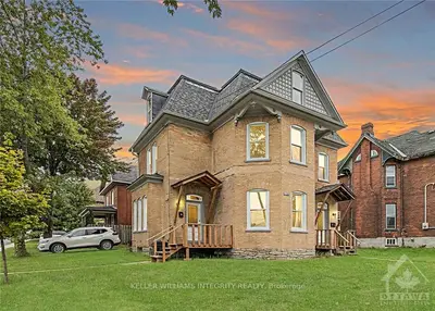 42 Church Street B, Smiths Falls, On K7a 1p7