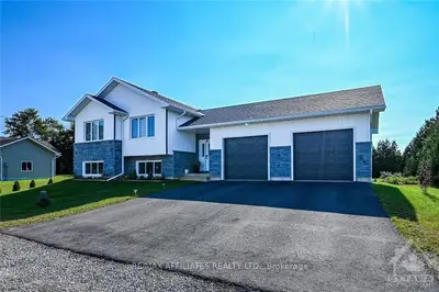 9 Centre Street, Elizabethtown-kitley, On K0g 1g0