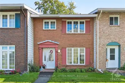 2051 JASMINE Crescent 7, Beacon Hill North - South and Area, ON K1J 7W2