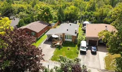 2722 Traverse Drive, Billings Bridge - Riverside Park And Area, On K1v 8b1