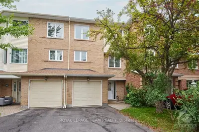 60 Arbordale Crescent, South Of Baseline To Knoxdale, On K2g 5c9