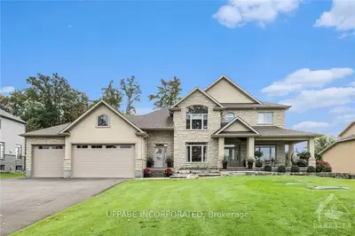 1890 CEDARLAKES Way, Greely - Metcalfe - Osgoode - Vernon and Area, ON K4P 0E4