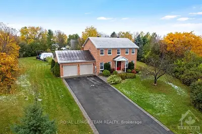 19 Berg Crescent, North Grenville, On K0g 1j0