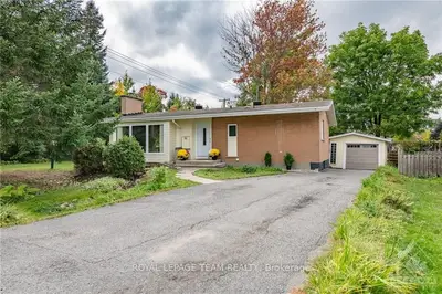 36 Cassidy Road, Bells Corners And South To Fallowfield, On K2h 6k1