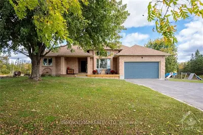 1276 Golden Line Road, Carp - Huntley Ward, On K0a 1a0