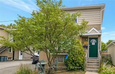 211 STE ANNE Street, Vanier and Kingsview Park, ON K1L 7C1