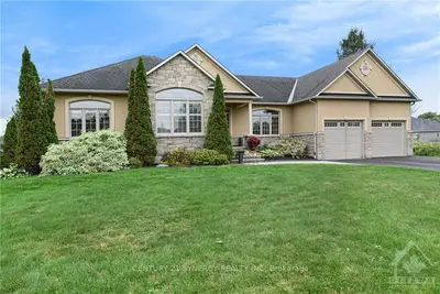 6836 SOUTH VILLAGE Drive, Greely - Metcalfe - Osgoode - Vernon and Area, ON K4P 0A5
