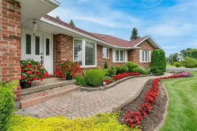 3250 Sunnyview Avenue, South Stormont, On K6k 1r1