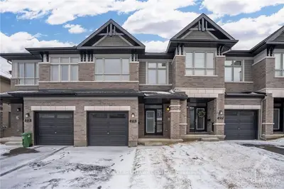 215 Trumpeter Grove, Blossom Park - Airport And Area, On K4m 0n8