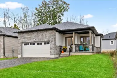202 Dowsley Crescent, Brockville, On K6v 0e2