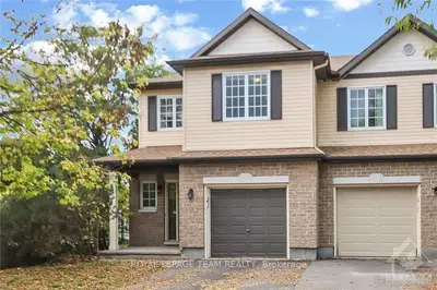 500 Devonwood Circle, Blossom Park - Airport And Area, On K1t 4e4