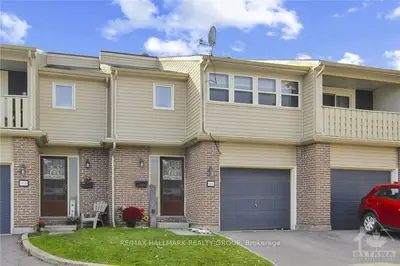 36c Black Forest Lane, Bells Corners And South To Fallowfield, On K2h 5c8