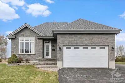 790 Station Street, Alfred And Plantagenet, On K0b 1l0