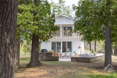 100 Ken Don Lane, Drummond/north Elmsley, On K7h 3c7