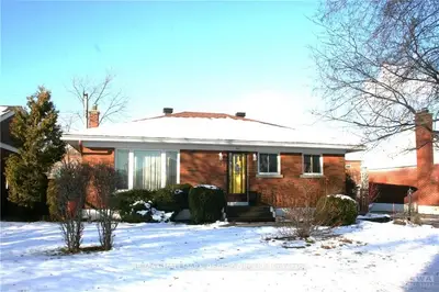 741 HALSTEAD Street, Elmvale Acres and Area, ON K1G 1M5