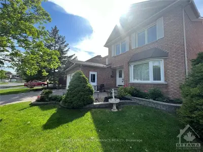 54 CLAUDET Crescent, Hunt Club - South Keys and Area, ON K1G 4R3