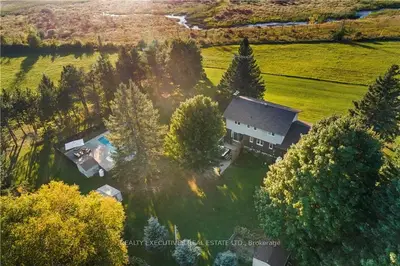 28 ANGLICAN CHURCH Road, Rideau Lakes, ON K0G 1L0