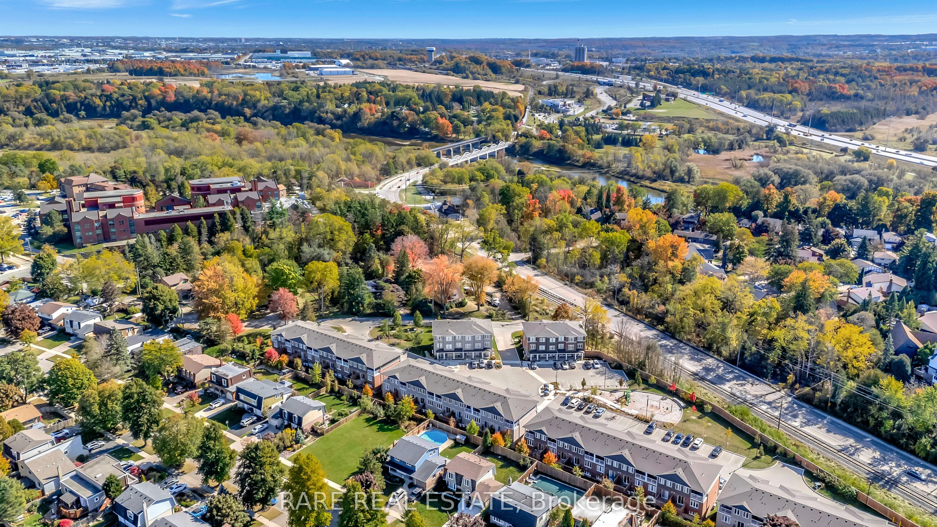 Condo Townhouse in Kitchener