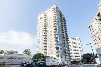 70 Landry Street 2004, Vanier And Kingsview Park, On K1l 0a8