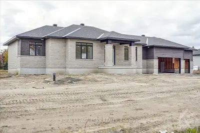 1692 Trizisky Street, North Dundas, On K0e 1s0