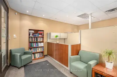 6 Antares Drive 100, Country Place - Pineglen - Crestview And Area, On K2e 8a9