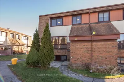 20 Woodvale C, South Of Baseline To Knoxdale, On K2g 4h2