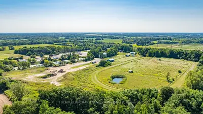 714 Fiddlers Green Road, Hamilton, On L9g 3l1