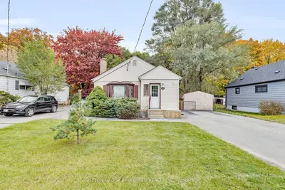Detached in London East