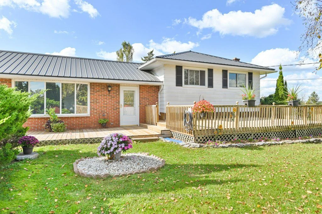 Detached in Belleville
