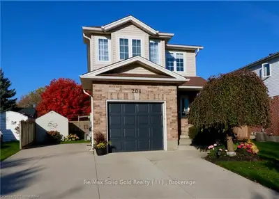 Detached in Wilmot