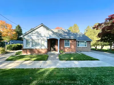 Detached in Lambton Shores