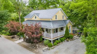 Detached in Kingston