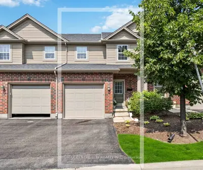 Condo Townhouse in London North