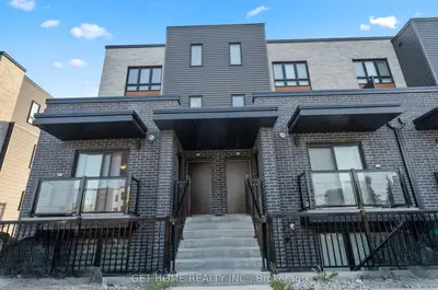 Condo Townhouse in Kitchener