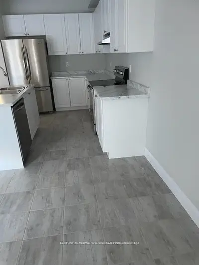 Att/Row/Townhouse in Niagara Falls