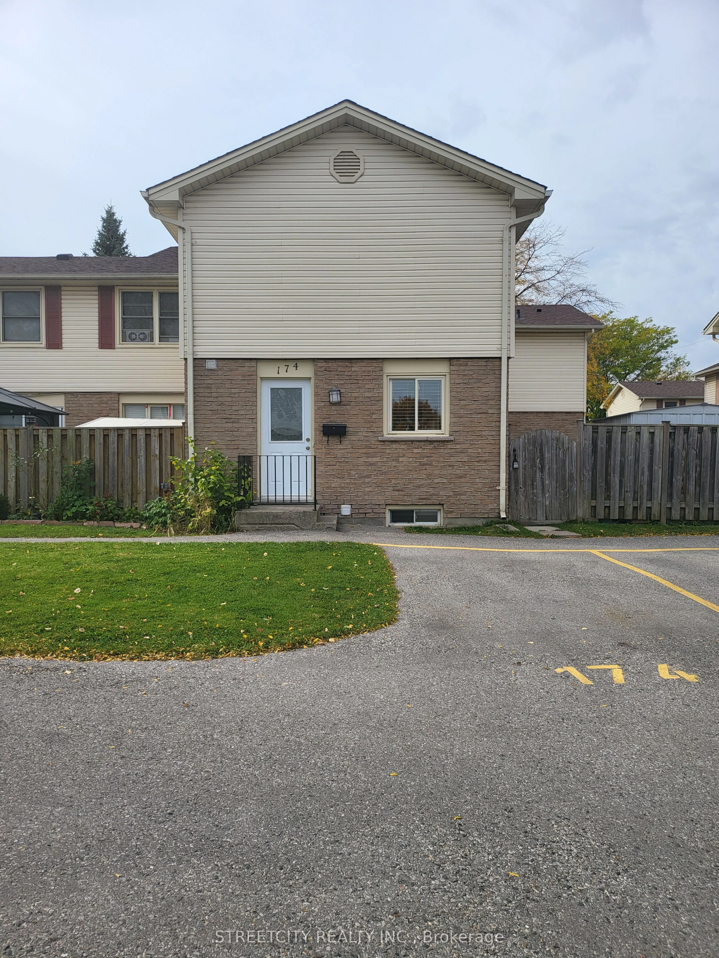 230 Clarke Road 174, London East, On N5w 5p8