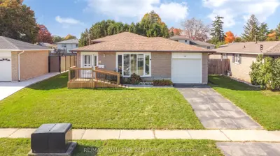 Detached in Brant