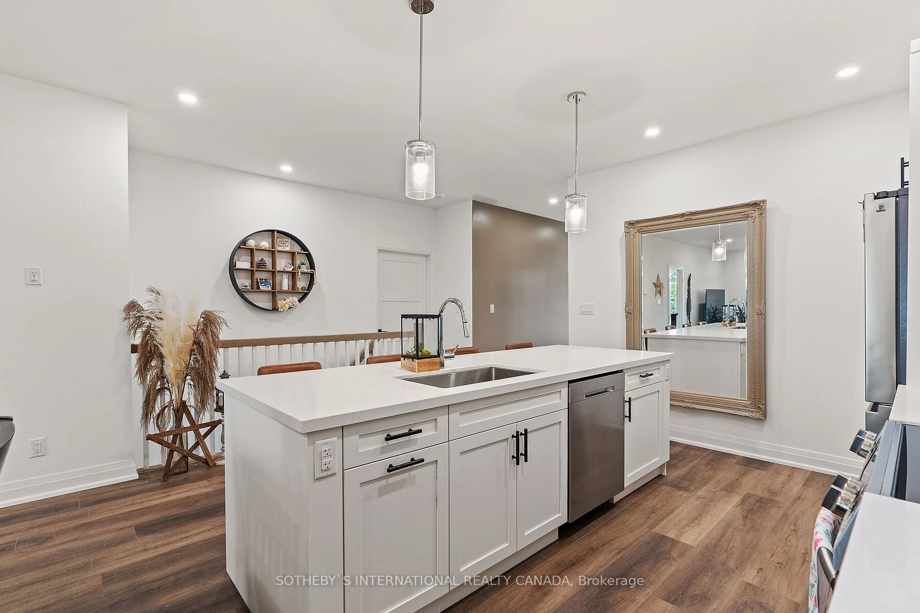 49 Jack Street, Huntsville, On P1h 1m3