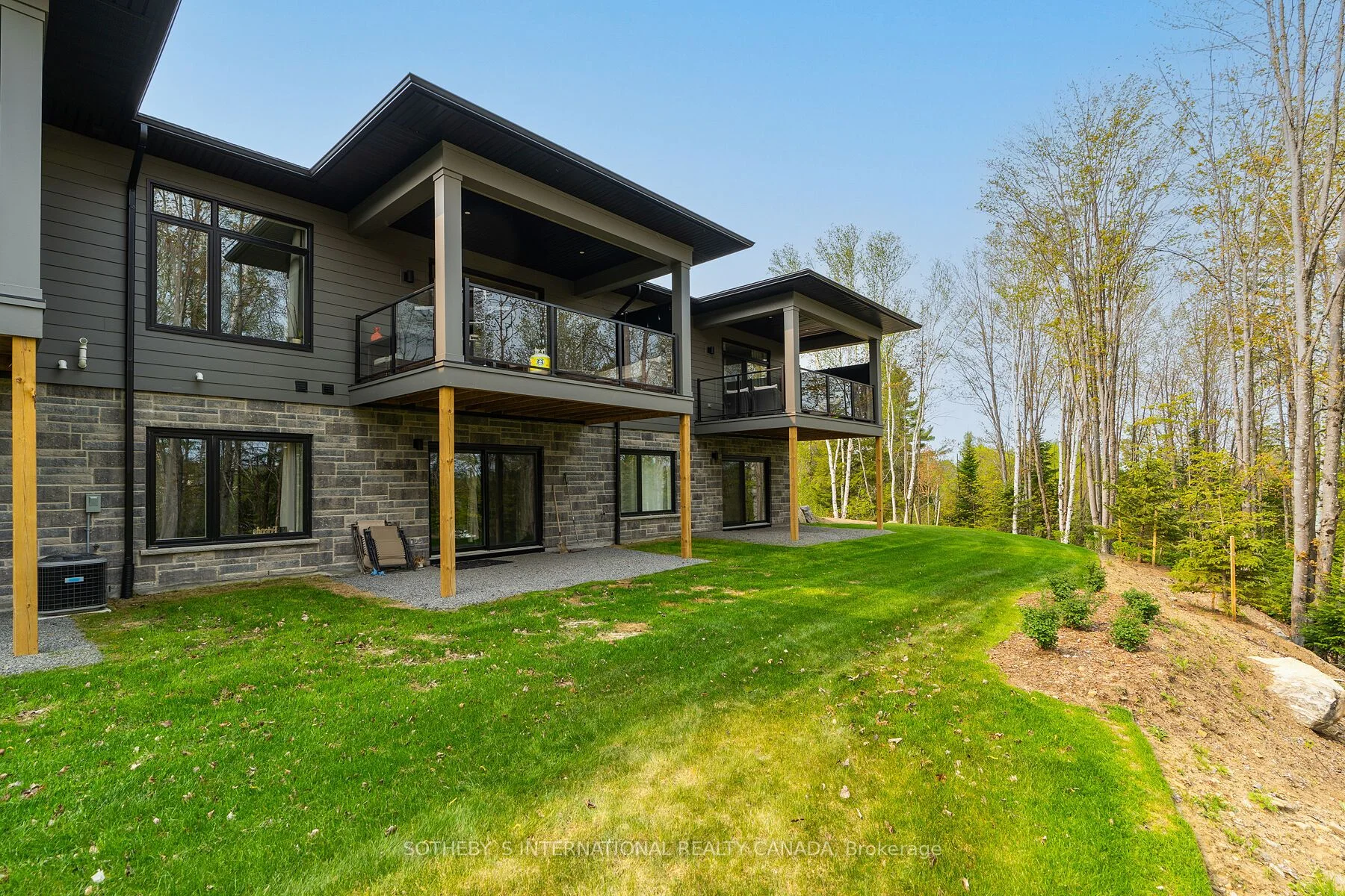 49 Jack Street, Huntsville, On P1h 1m3