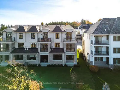 Condo Townhouse in Blue Mountains