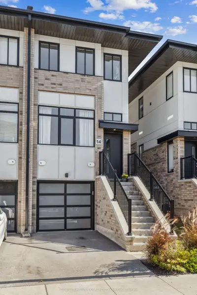 Condo Townhouse in Hamilton