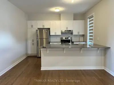 Att/Row/Townhouse in Orleans - Convent Glen and Area
