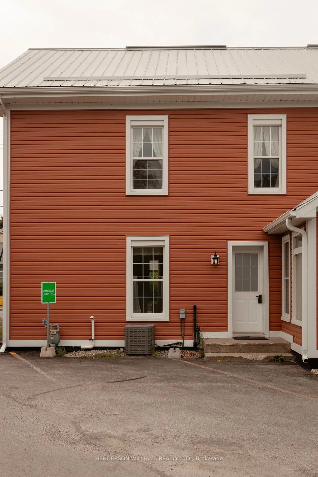 1 Lake Street, Prince Edward County, On K0k 2t0