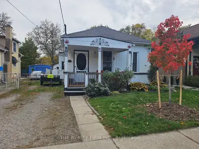Detached in London East
